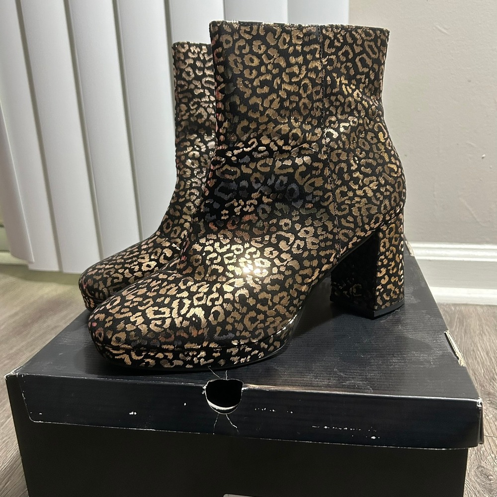 Torrid Platform Booties Size 11 Black Gold Leopard Print Block Heel Wide‎ New